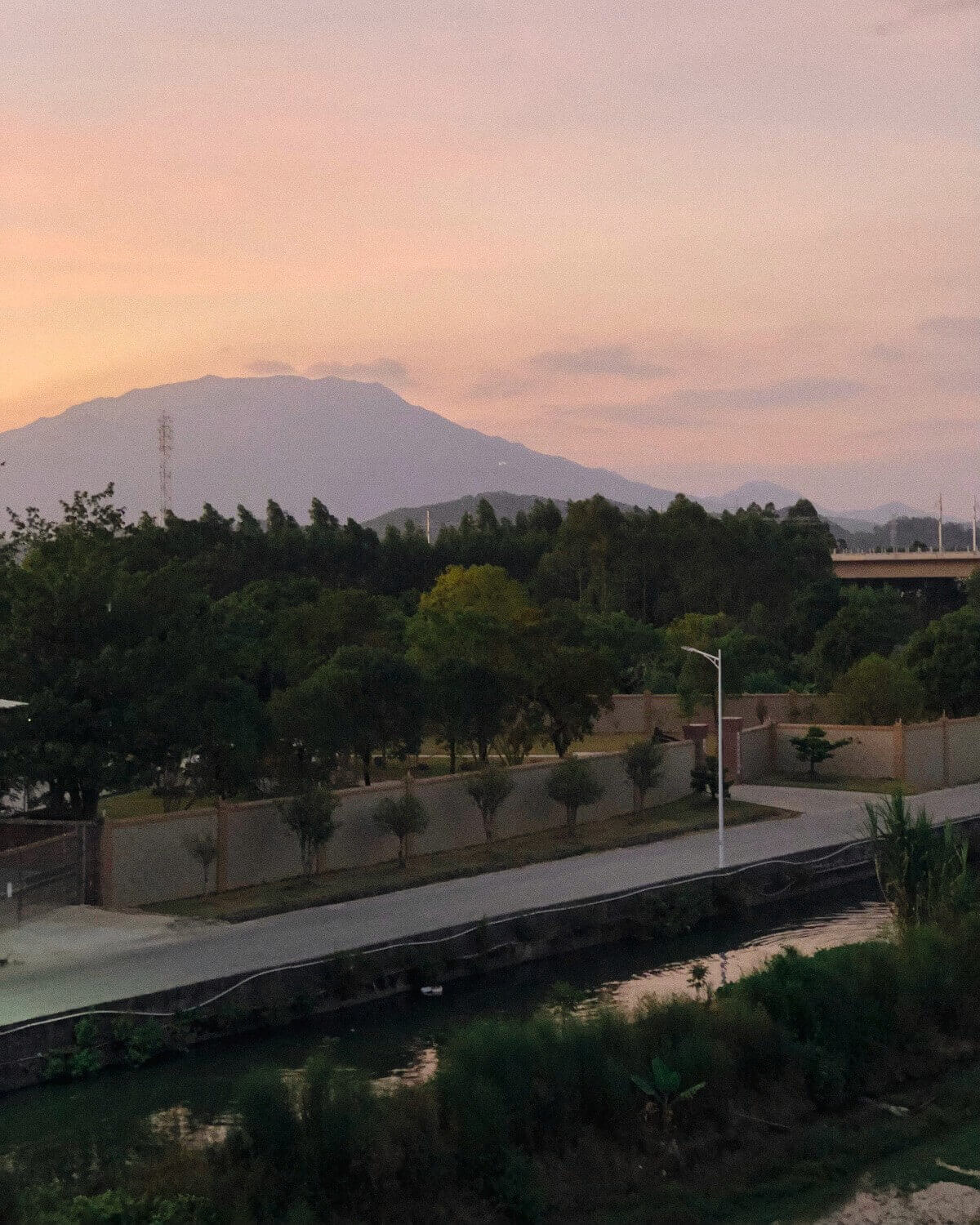 Weiyu Silkflowers Factory near Luofu Mountain